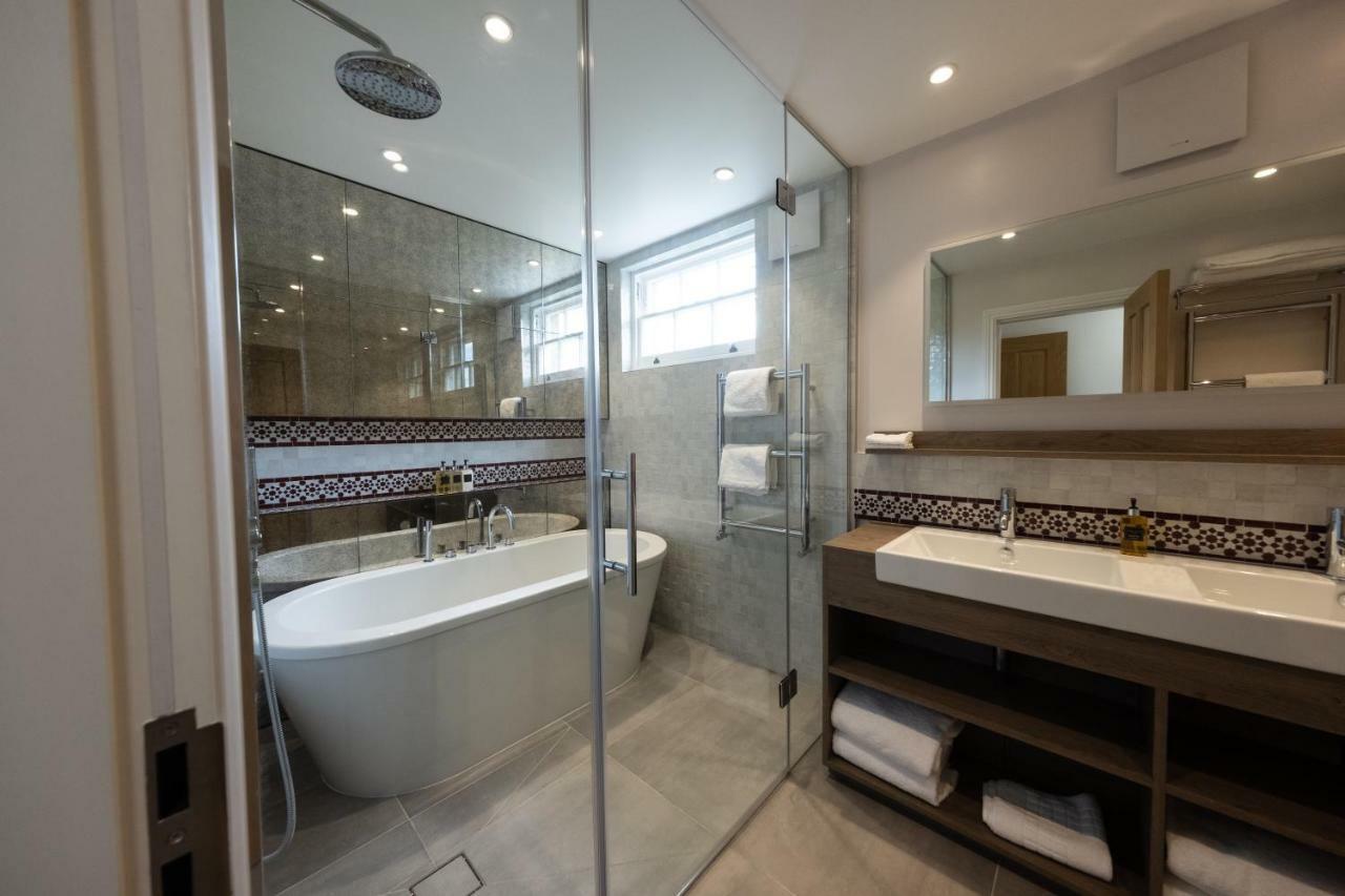 Hotel The Kings Arms à Kingston upon Thames  Extérieur photo